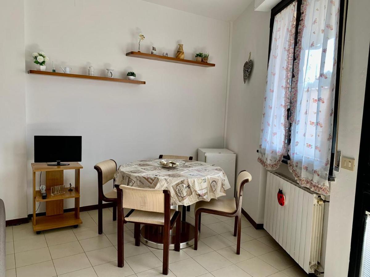Sweet Harmony Apartment ลุคคา ภายนอก รูปภาพ